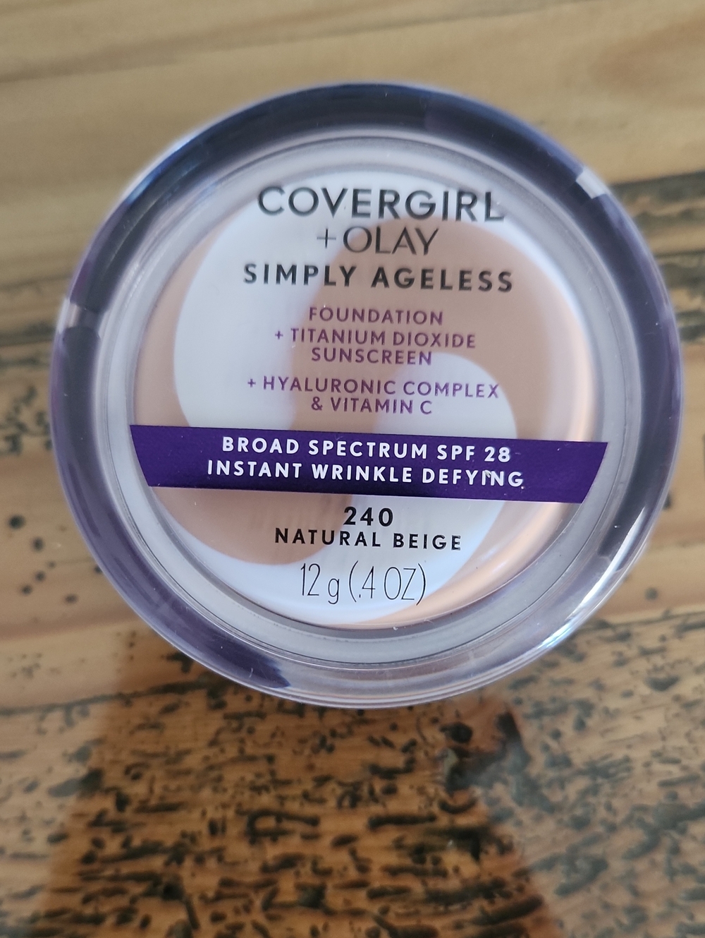 COVERGIRL + OLAY Simply Ageless Foundation 240 Natural Beige NEW Sealed
